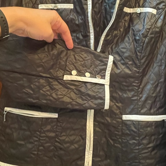 Zynergy by Chico’s sz 2 Black Jacket - Picture 2 of 8